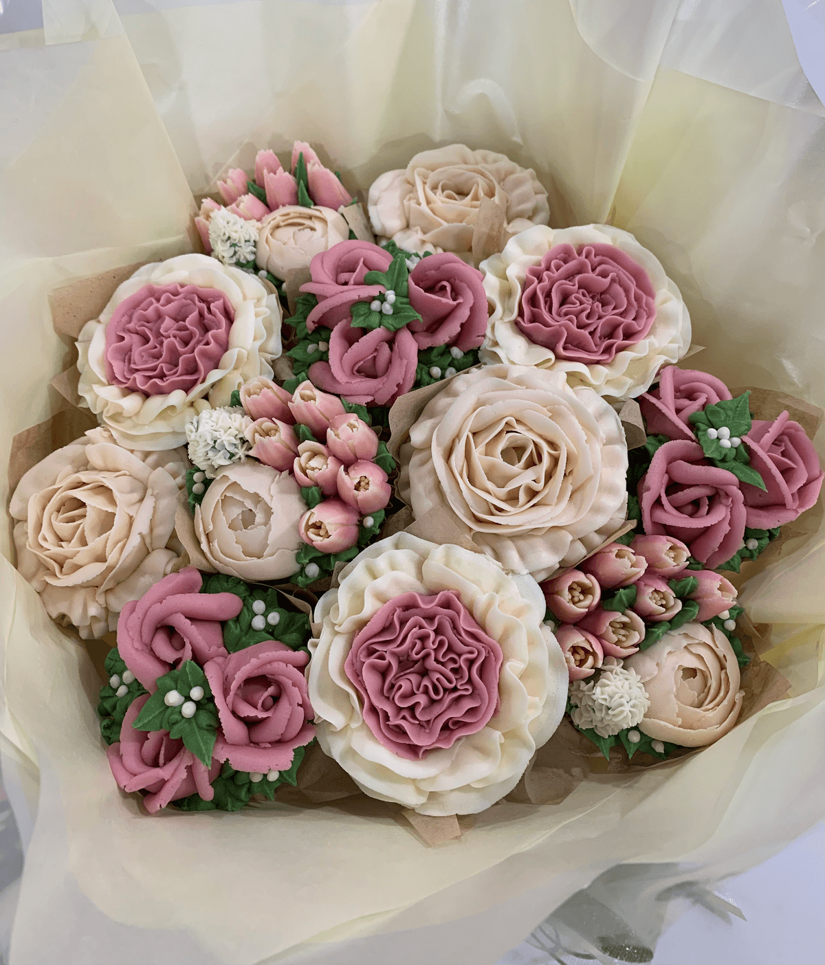 12-Cupcake Bouquet