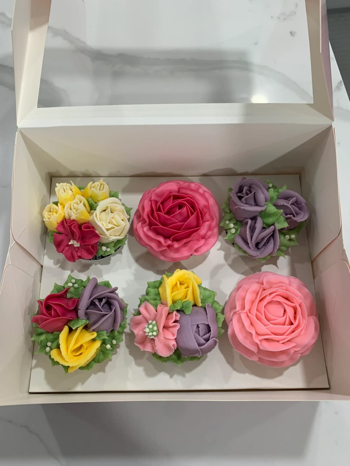 6 Floral Cupcakes - alternate